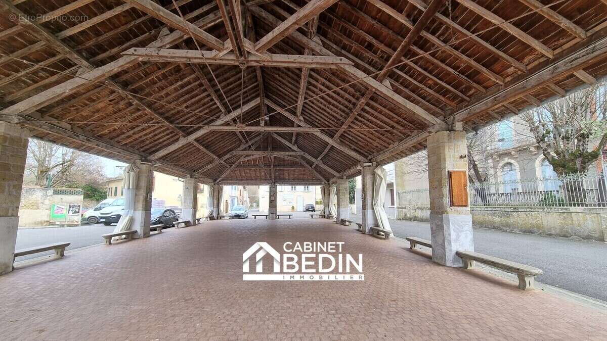 Maison à AURIAC-SUR-VENDINELLE