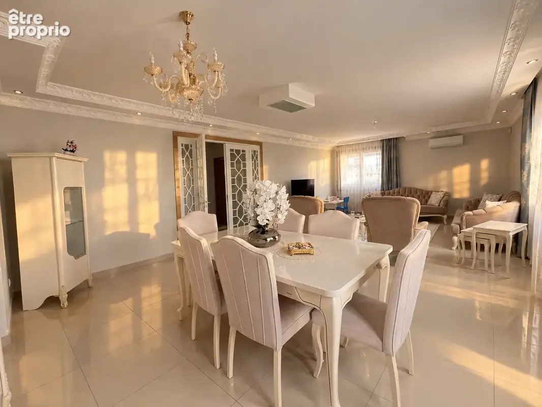 Maison familiale de 257 m2 habitables 278m2 au sol   Prestations haut de gamme et grand terrain - photo 6