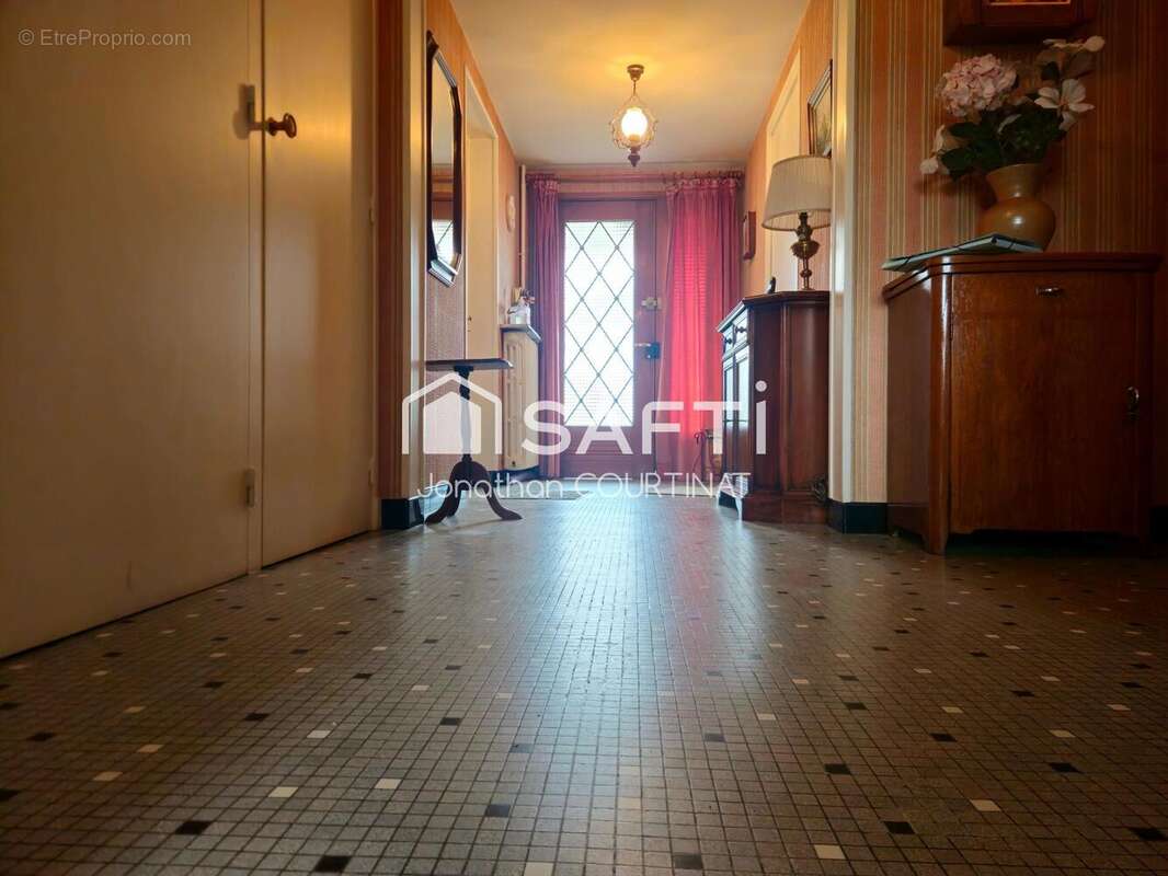 Photo 8 - Maison à CUSSET