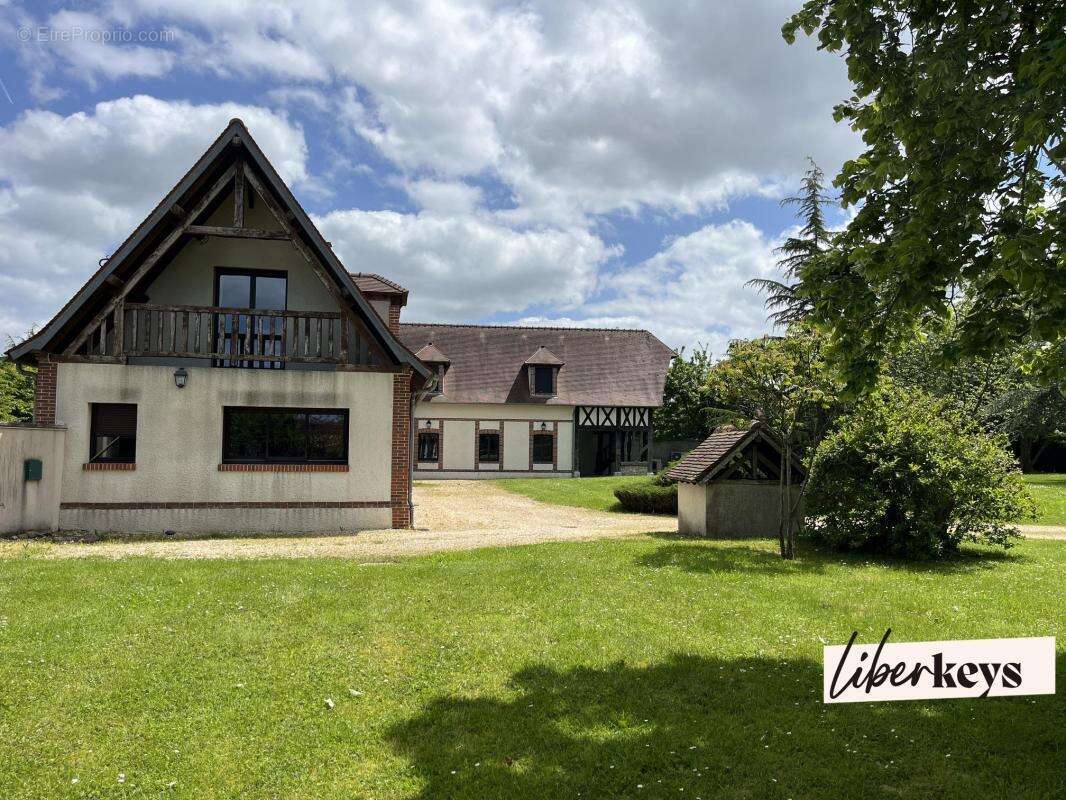 Maison à MARCILLY-LA-CAMPAGNE