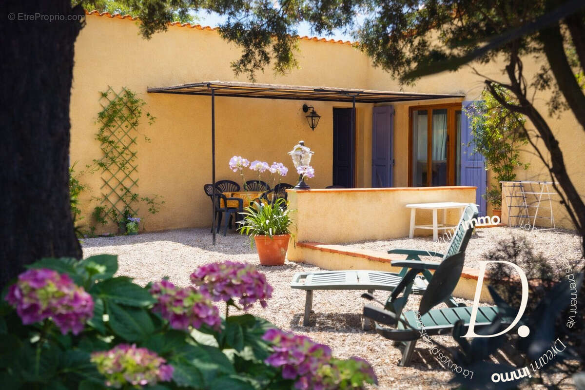 Maison à VILLELONGUE-DE-LA-SALANQUE