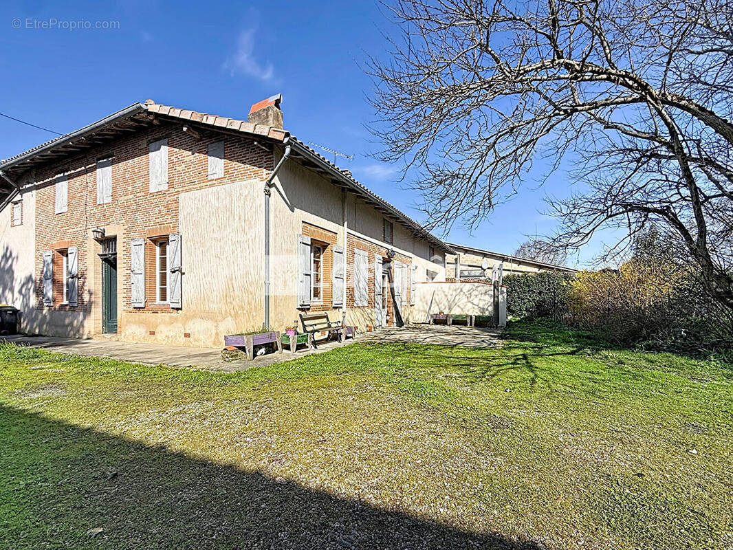 Maison à FINHAN