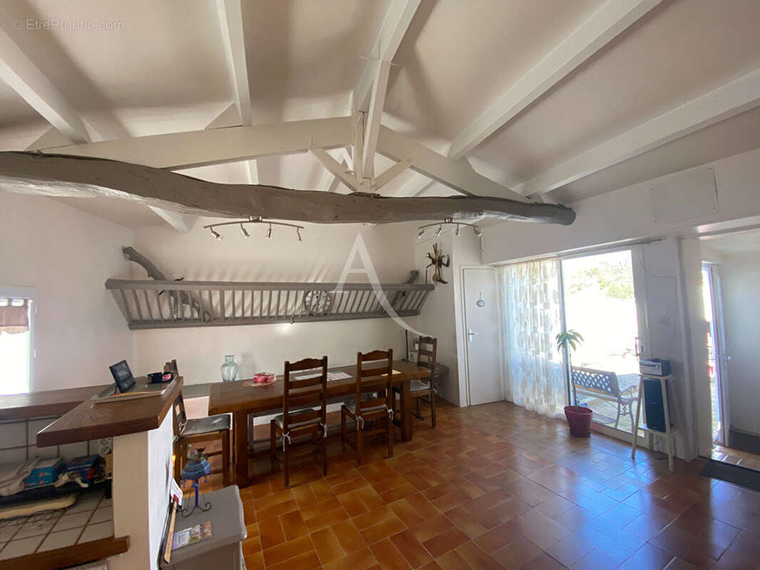 Maison à SAINT-JULIEN-DES-LANDES