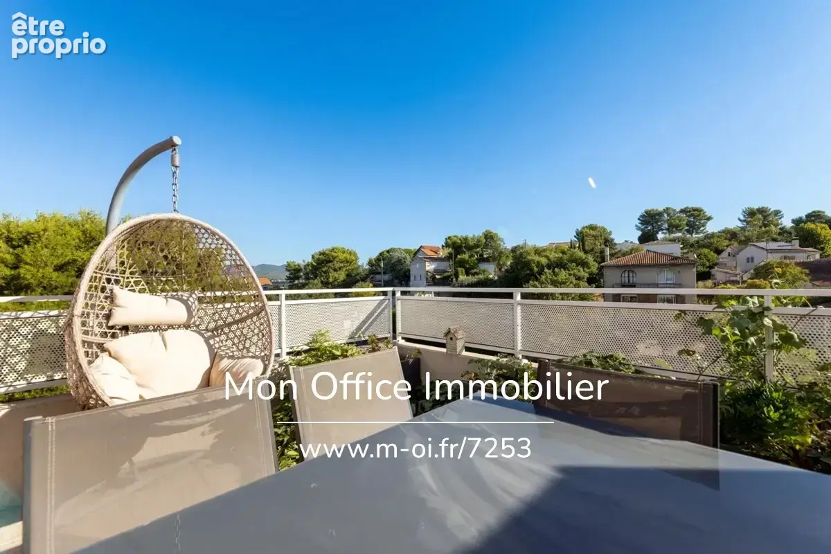 Référence : 7253-MCO - Dernier étage Appartement 3 pièces terrasse et place de parking privative en sous sol - photo 8