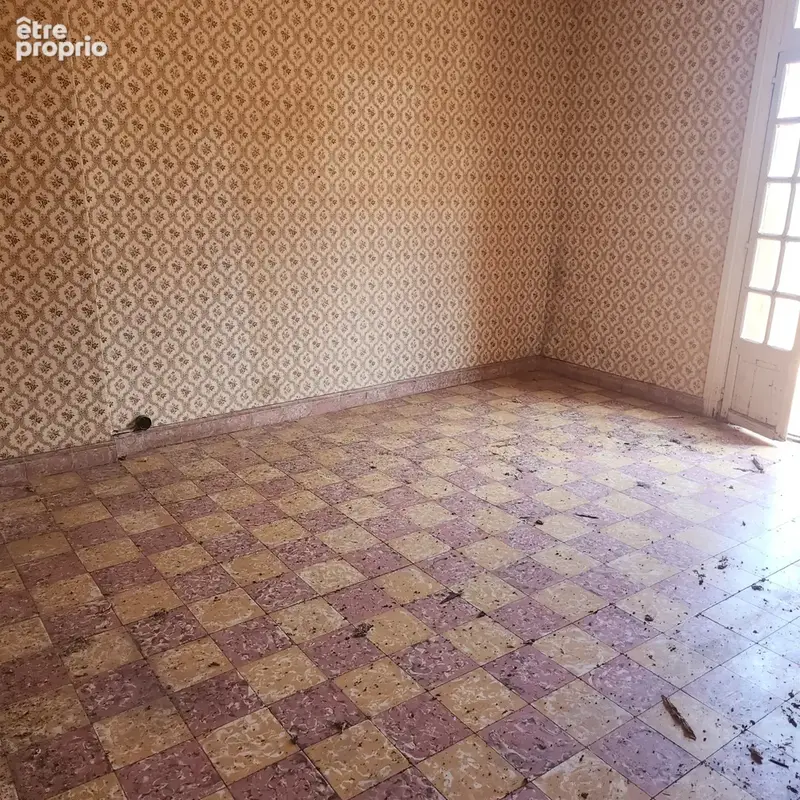 Appartement à rénover entièrement de 156m2 - ARLES SUR TECH - photo 7