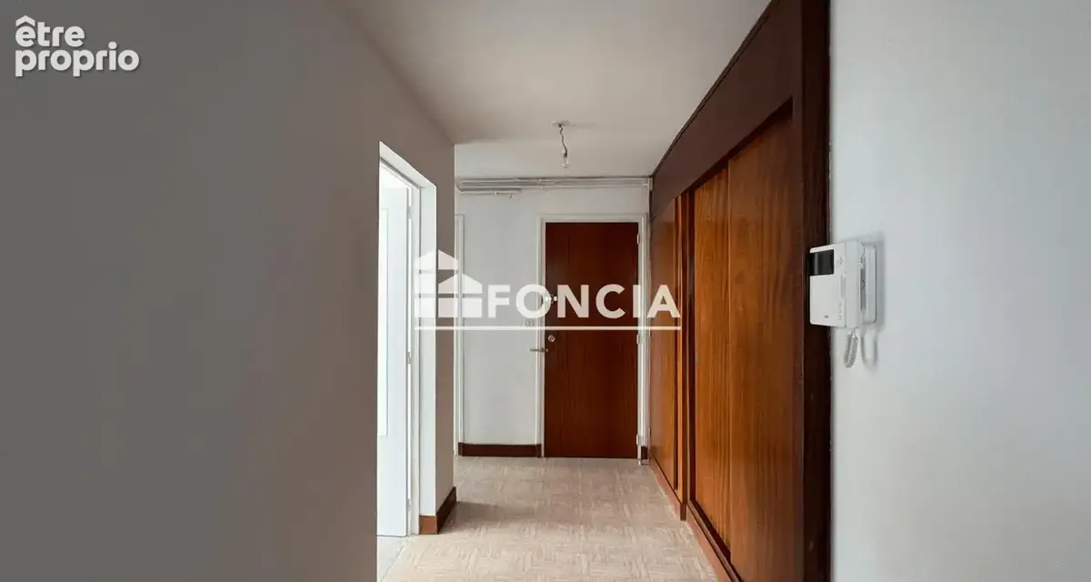 CHARTRES BAS-BOURGS – Appartement 3P avec vue sur la cathédrale, à personnaliser ! - photo 2