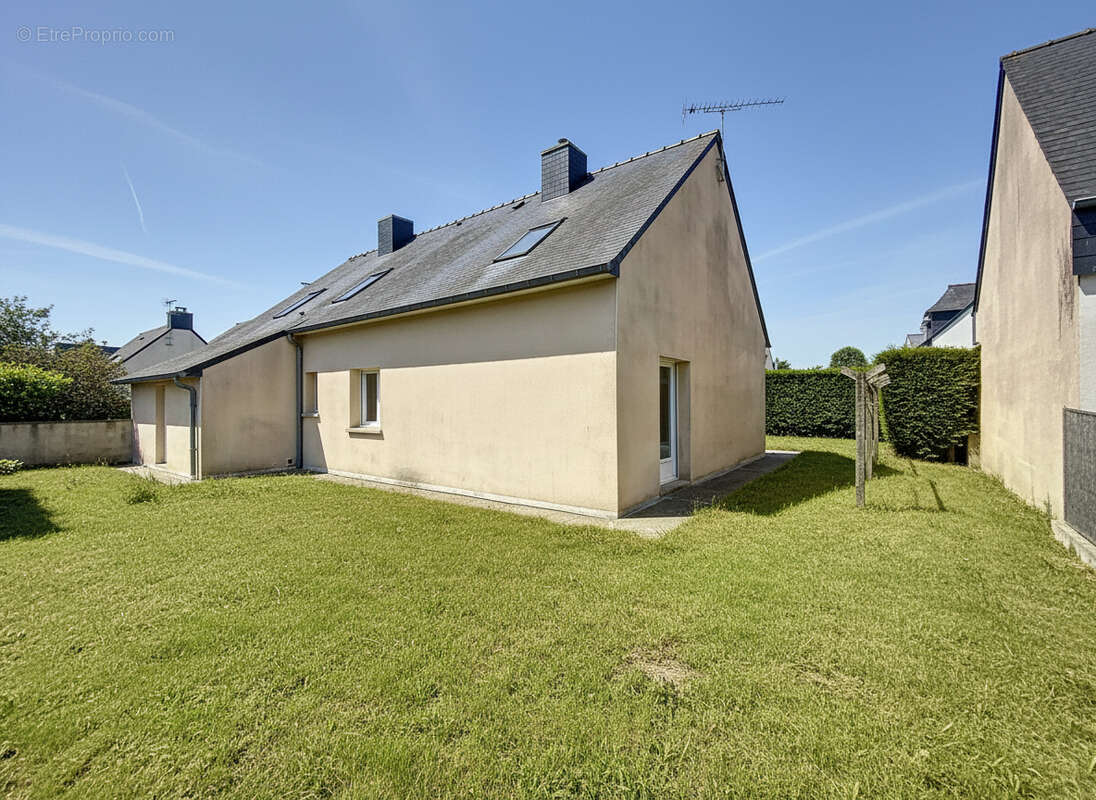 Maison à LECOUSSE