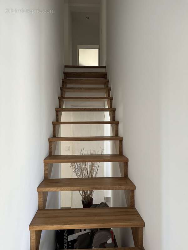 Maison à BARBEZIEUX-SAINT-HILAIRE