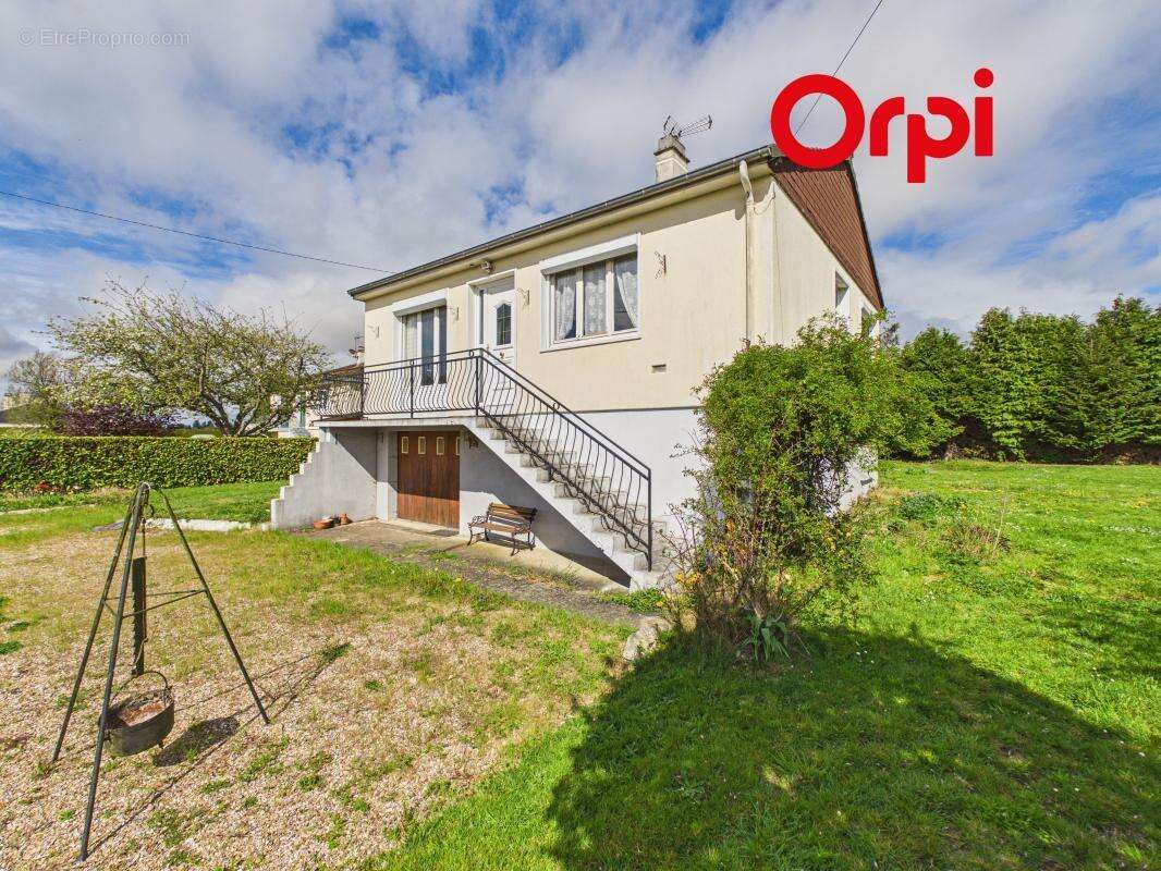 Maison à BERNAY