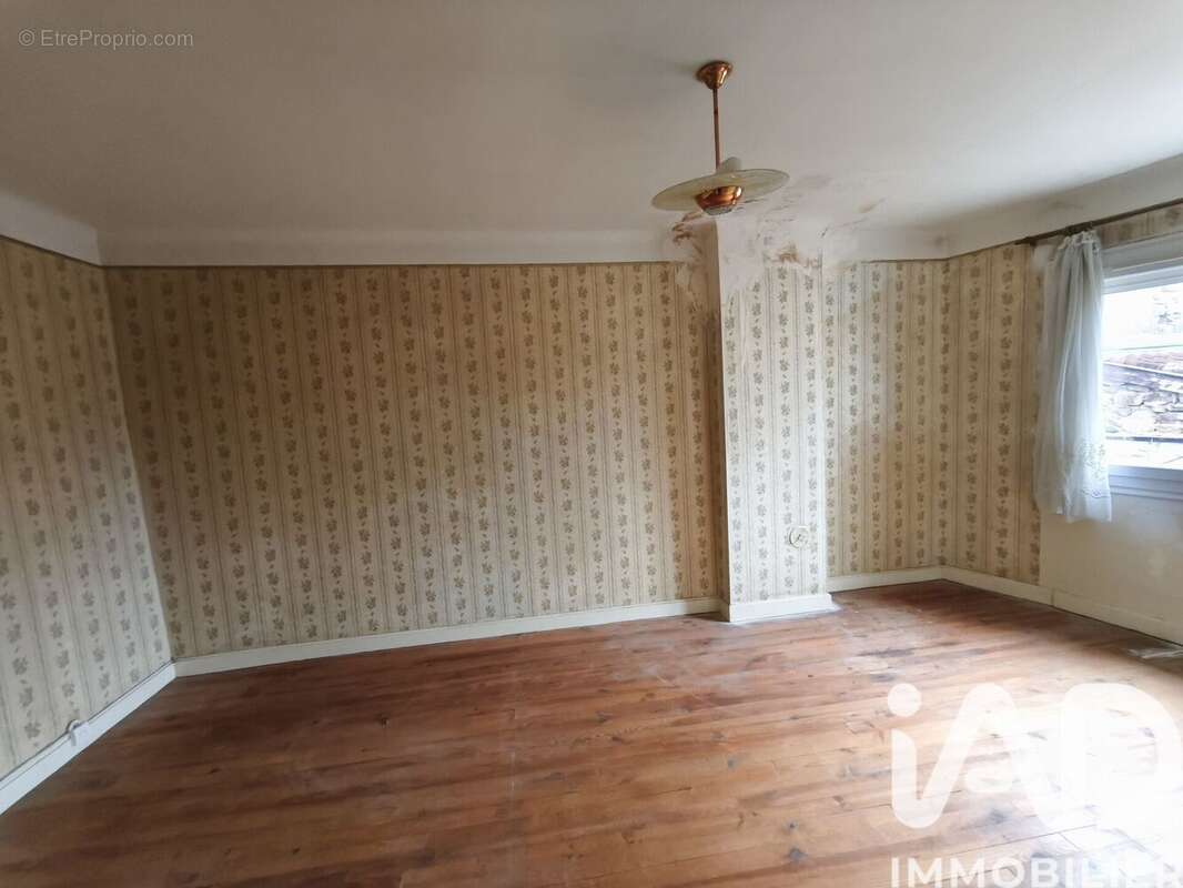 Photo 5 - Maison à VIC-LE-COMTE