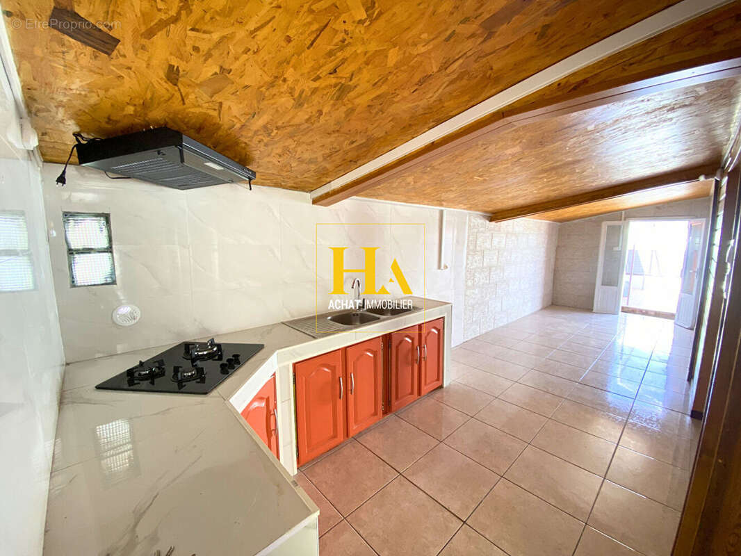 Maison à LES AVIRONS