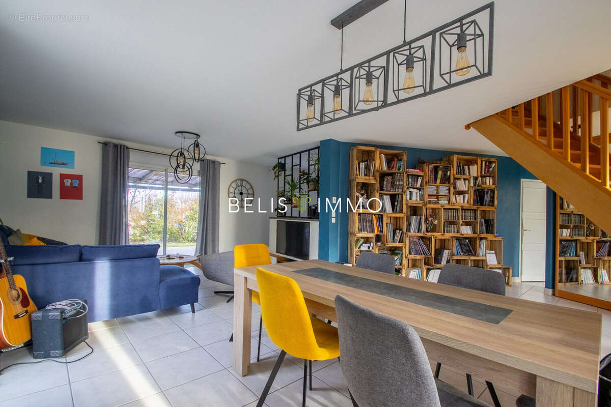 Maison à MONTLOUIS-SUR-LOIRE