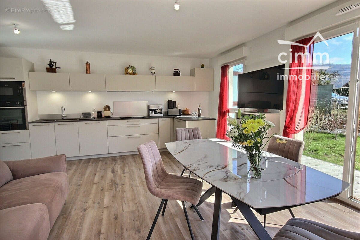 Appartement à TANINGES