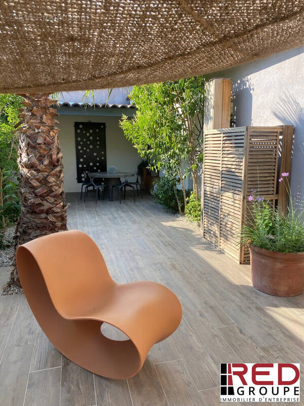 Commerce à ROUGIERS