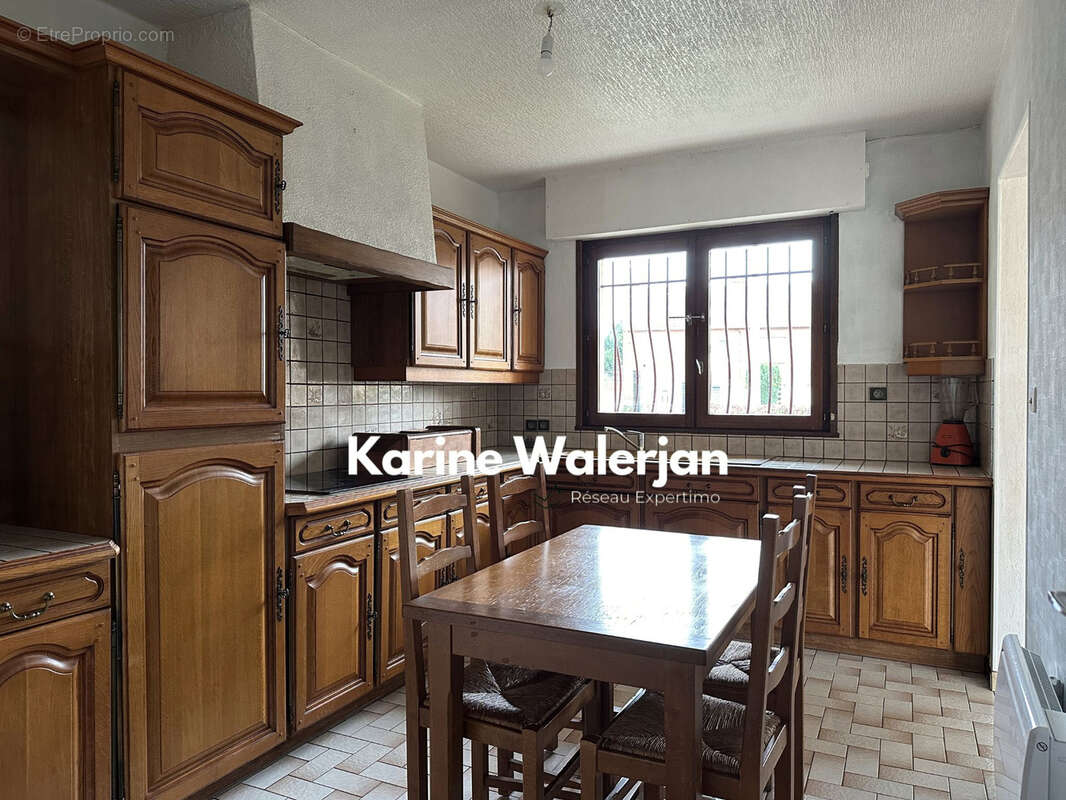 Maison à COURRIERES