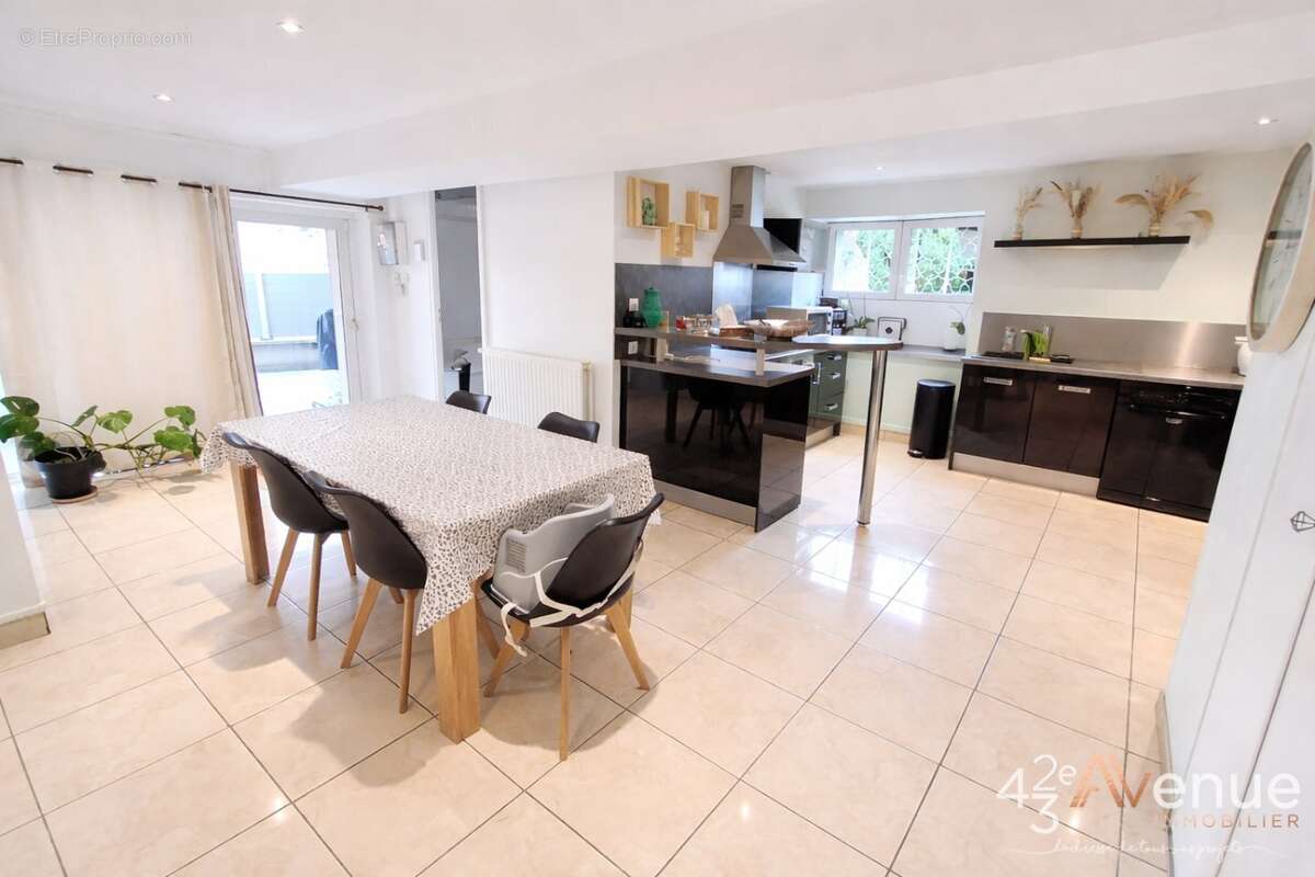 Maison à SAINT-CHAMOND