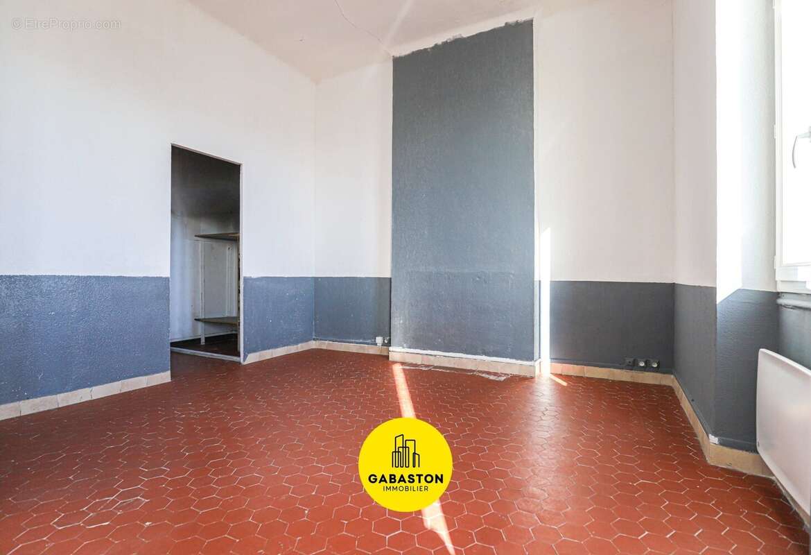 Appartement à MARSEILLE-15E