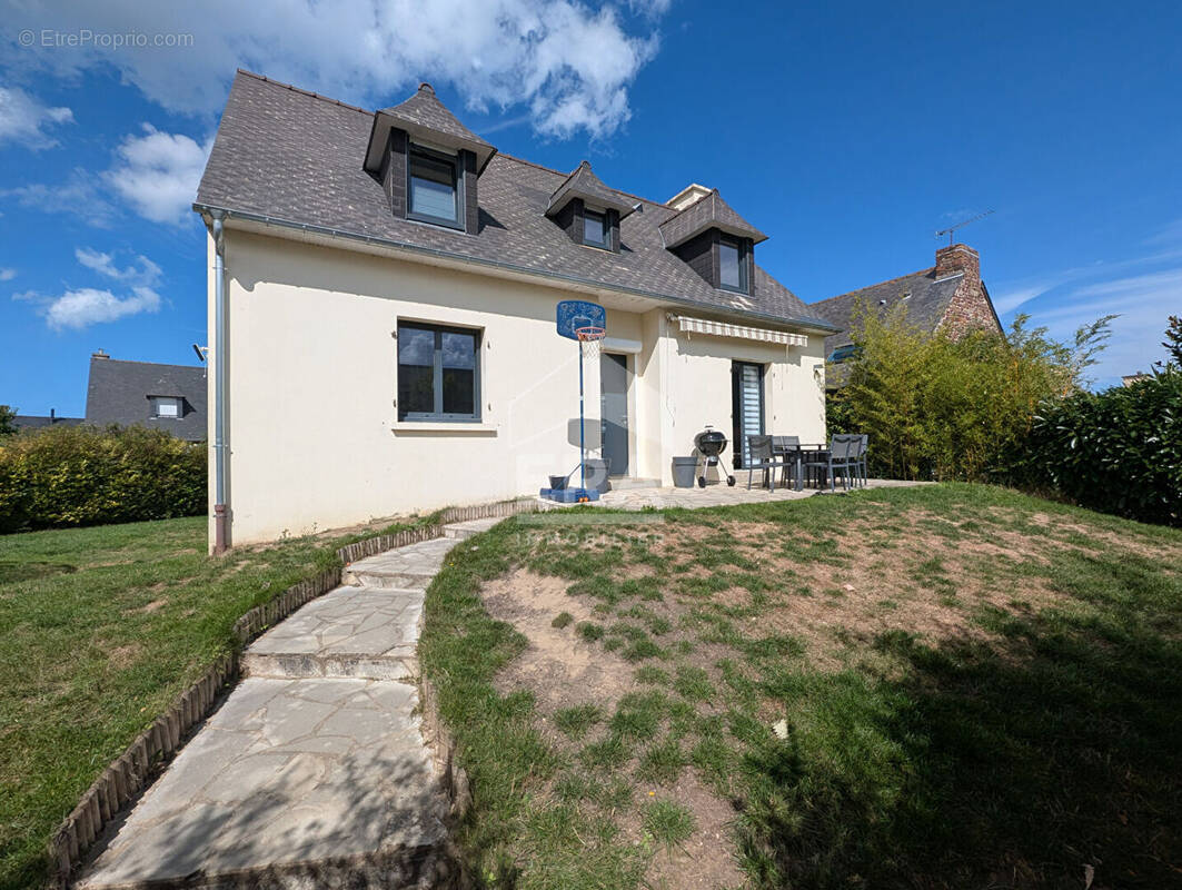 Maison à LA RICHARDAIS