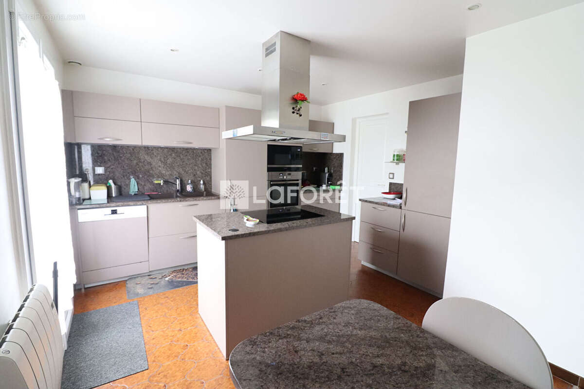 Maison Conflans Sainte Honorine 8 pièce(s) 130 m2 - photo 2