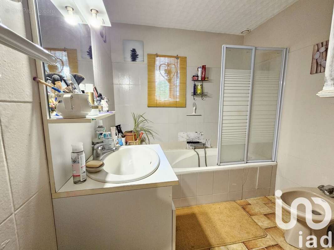 Photo 6 - Maison à CHATEAUBERNARD