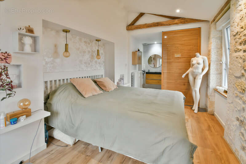 Maison à TONNAY-CHARENTE