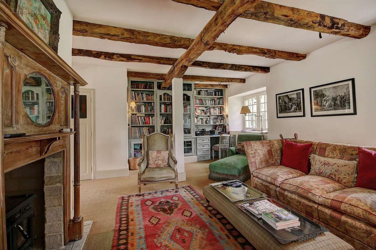 Maison à SAINT-CIRQ-LAPOPIE