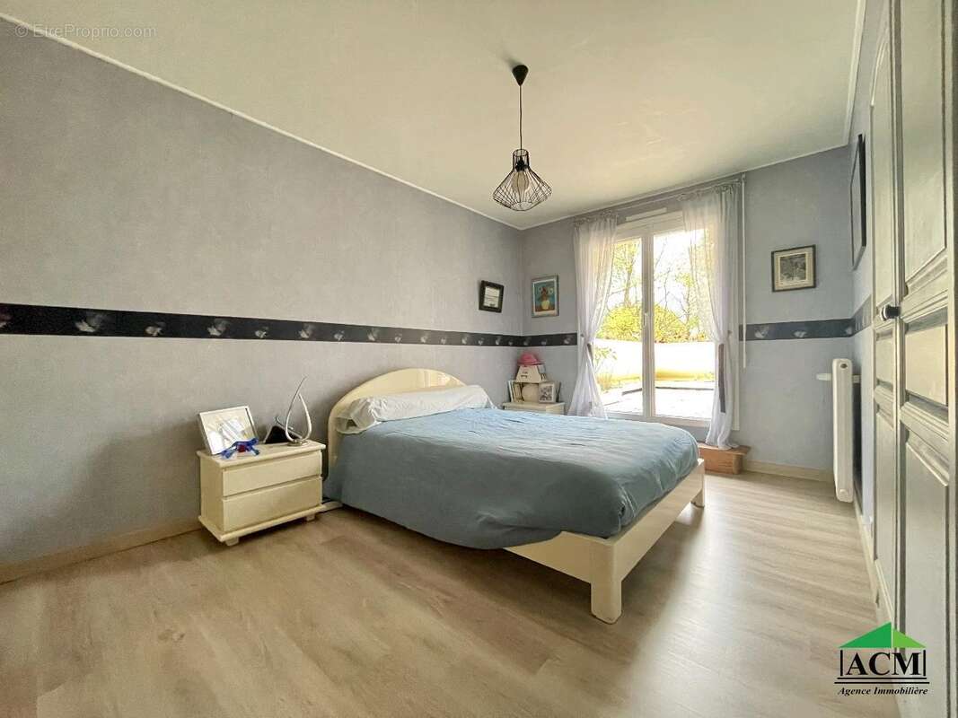 Appartement à MERY-SUR-OISE