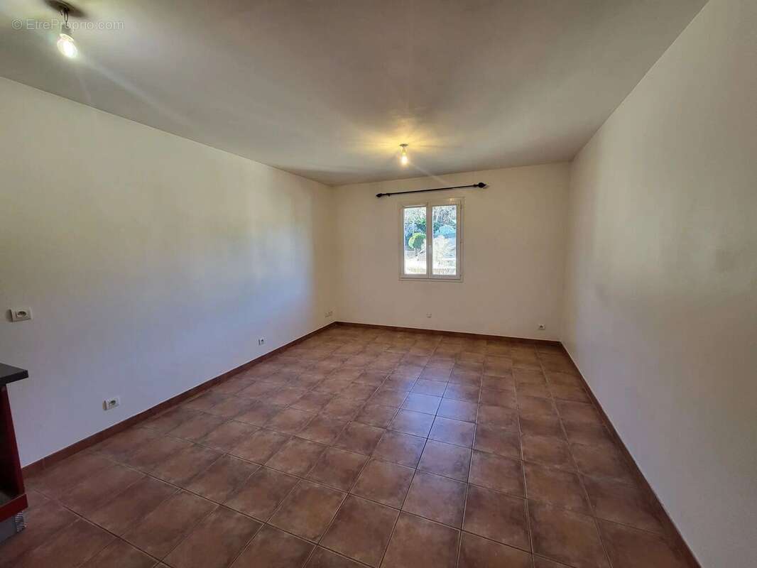 Appartement à LE LUC