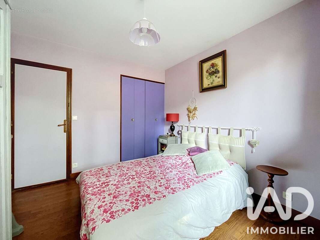 Maison 96 m² à Villevallier  - photo 7