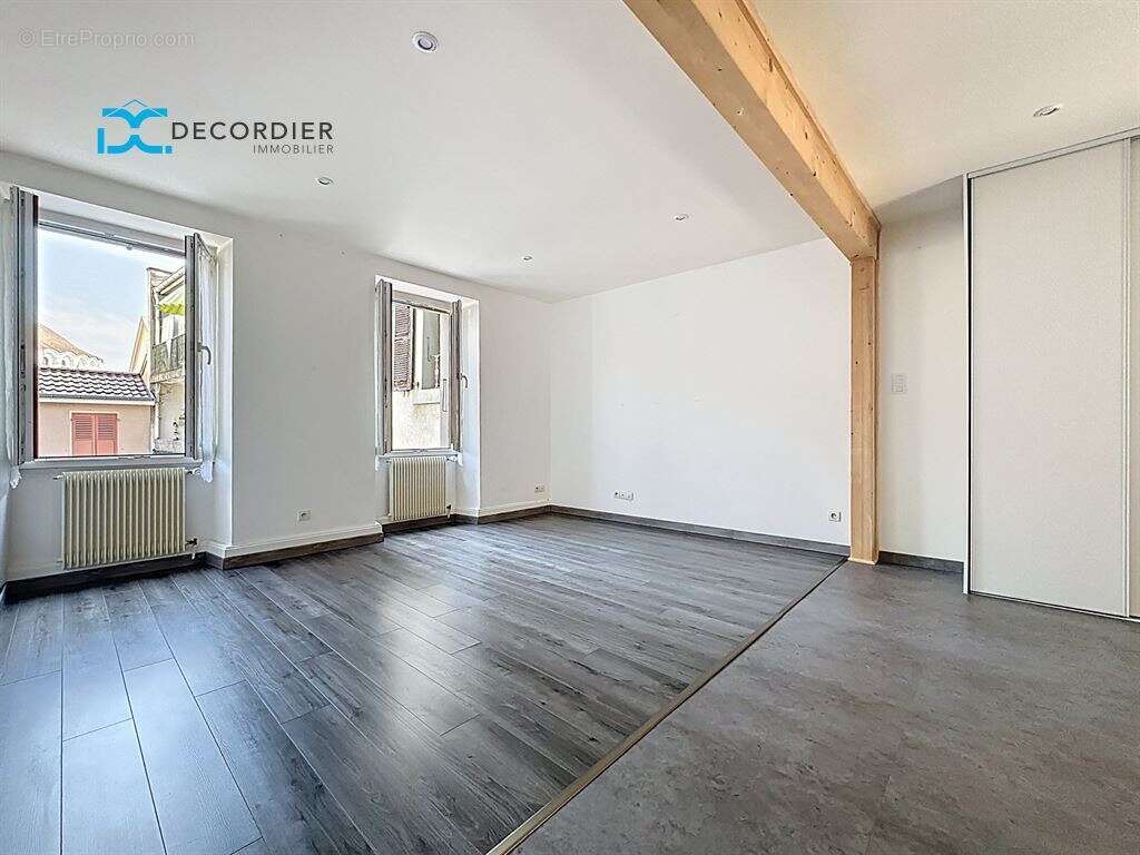 Appartement à EVIAN-LES-BAINS