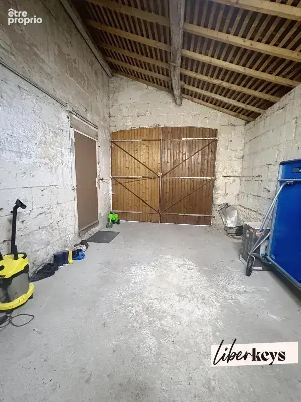 Maison de caractère rénovée de 207 m² avec jardin, garage et panneaux solaires – Neuillé - photo 16