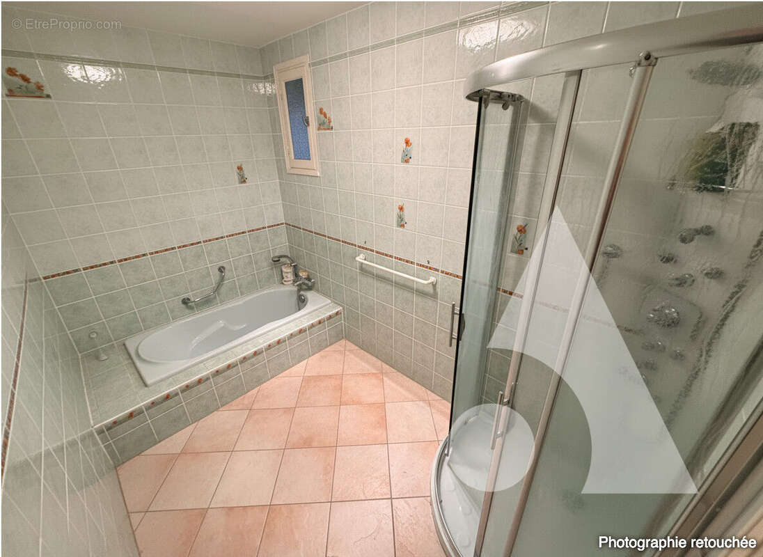 Maison d'architecte 170 m² - Secteur calme et recherché - Saint-Julien-les-Villas - photo 17