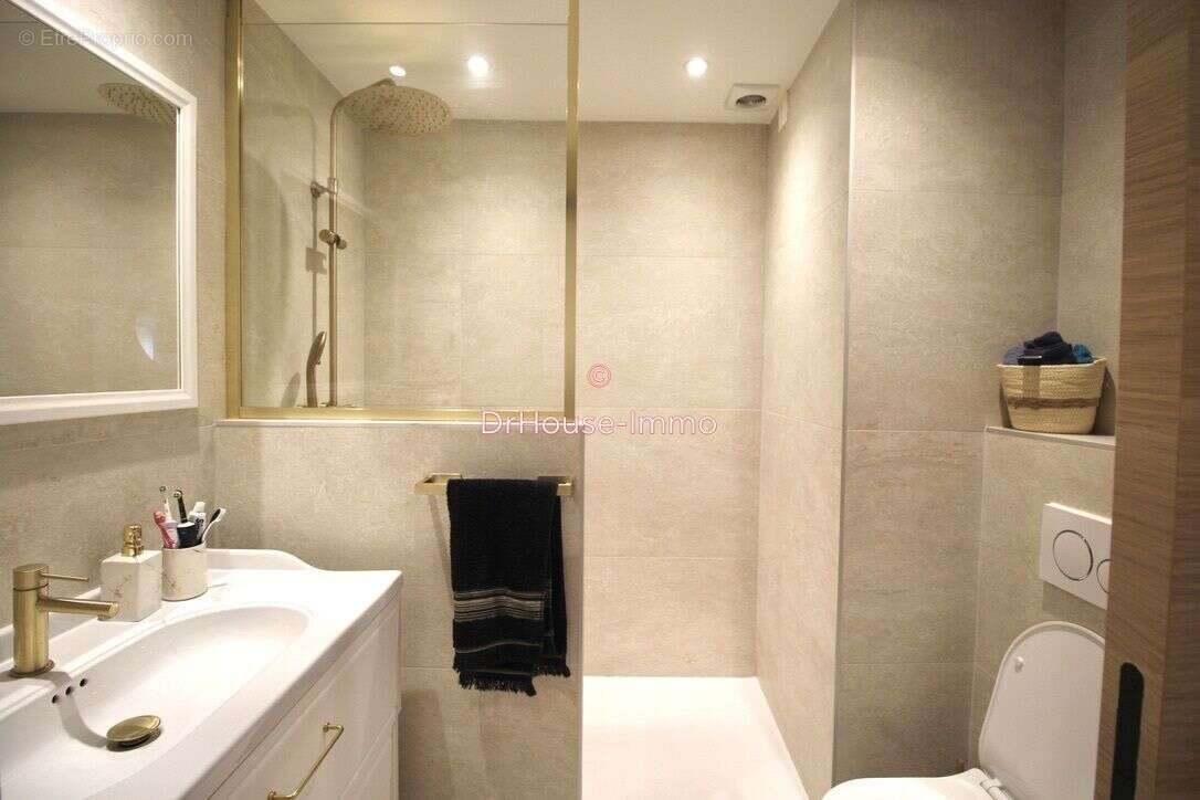 Appartement 35 m² à Cavalaire-Sur-Mer  - photo 12