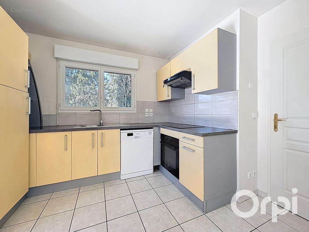 Appartement à REIGNIER