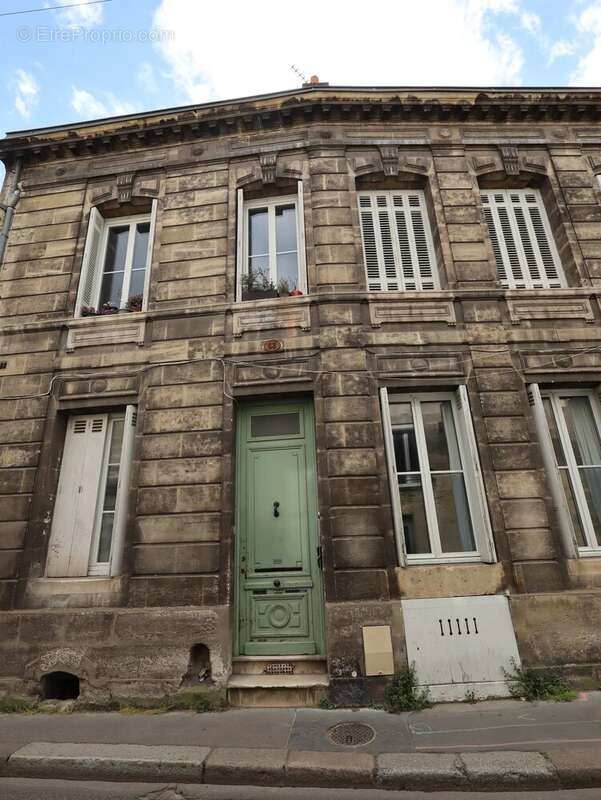 Appartement à BORDEAUX