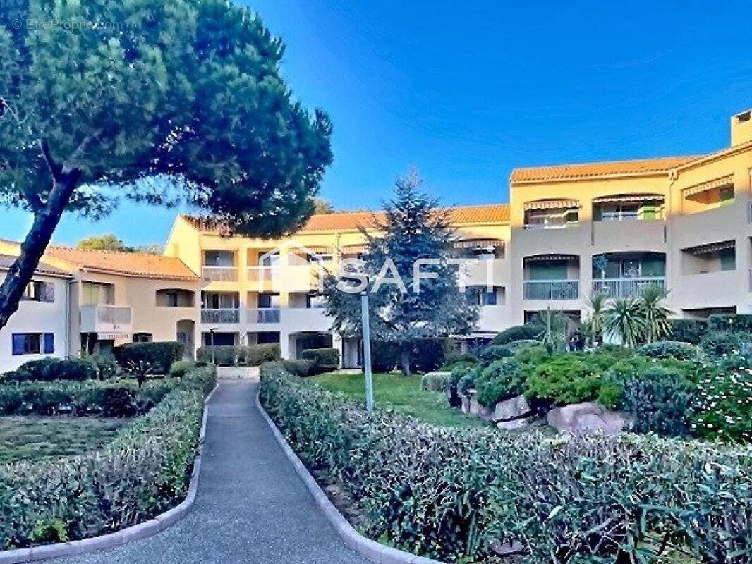 Photo 1 - Appartement à SAINT-RAPHAEL