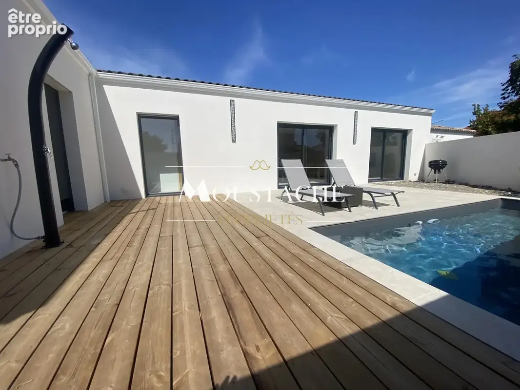 Maison/ villa contemporaine avec piscine - centre-ville de vaux sur mer - - photo 2