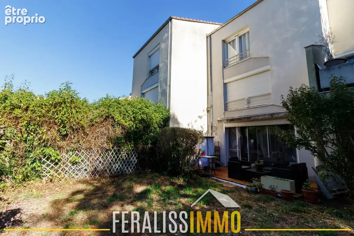 Appartement F4 avec jardin privatif et box ! - photo 12