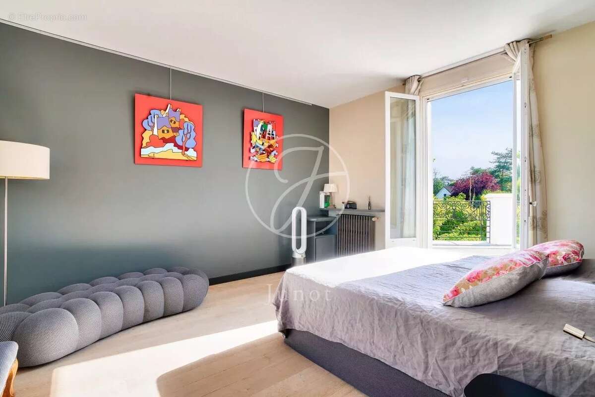 Maison à LE VESINET