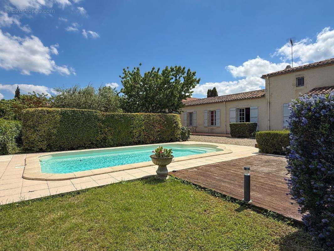 Maison à LA ROMIEU