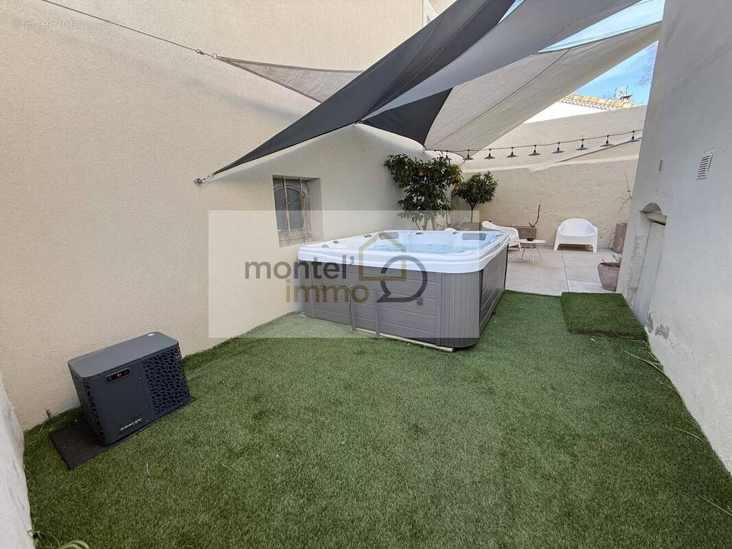 Maison à MONTELIMAR