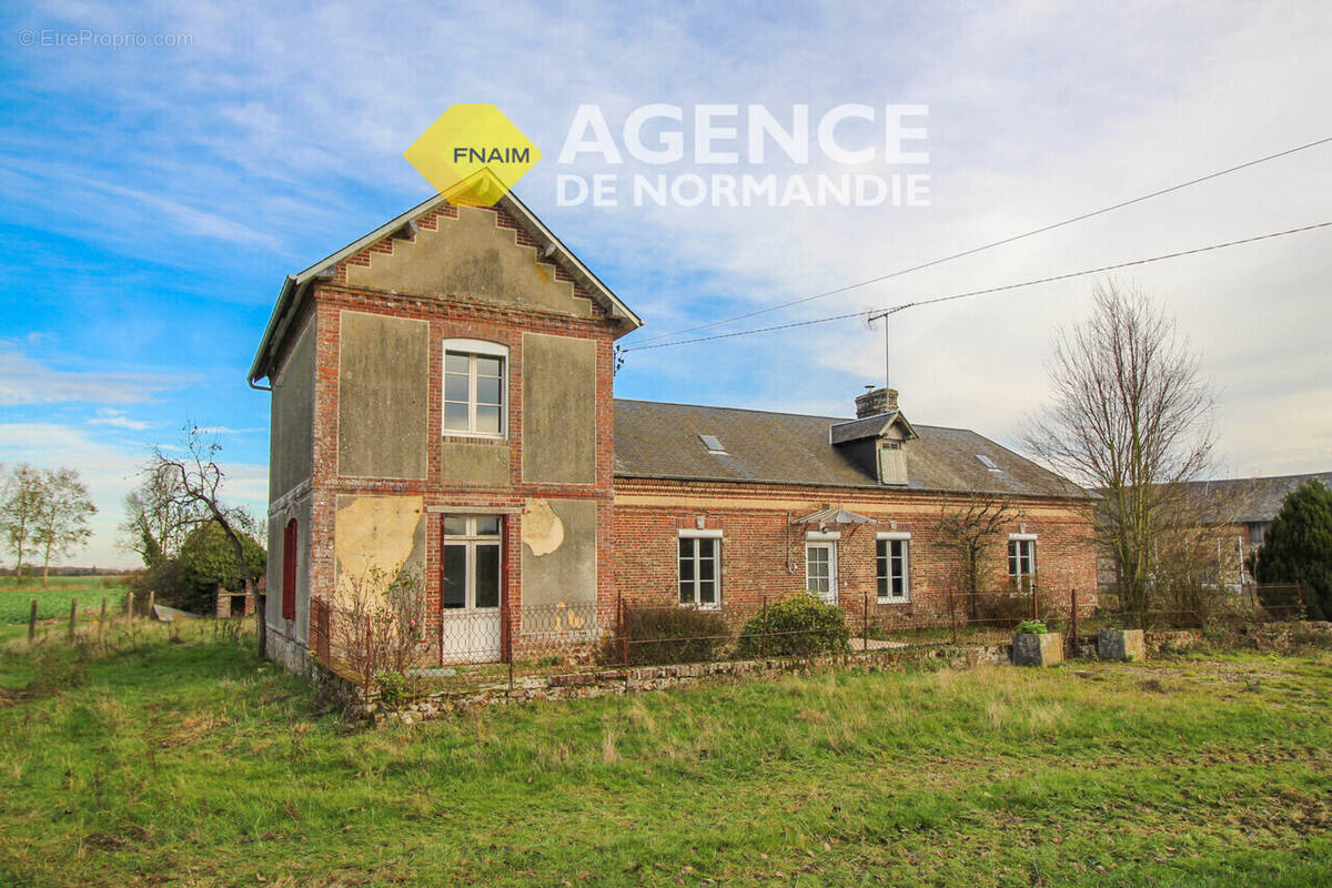 Maison à MONTREUIL-L&#039;ARGILLE