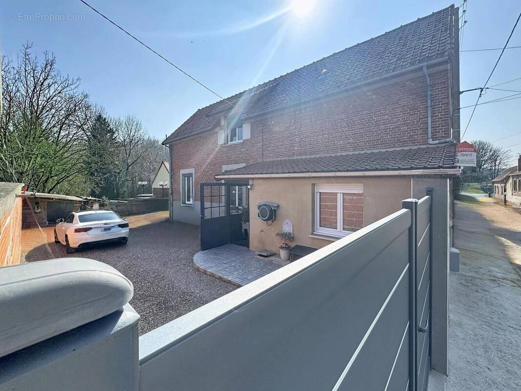 Photo 1 - Maison à PERONNE