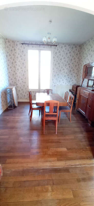 Maison à LAVAULT-SAINTE-ANNE