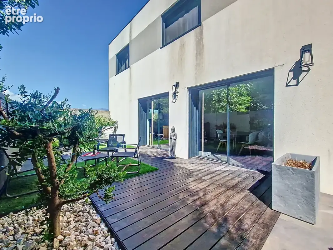 Entre maison et loft dans un esprit familiale superbe rénovation avec terrasses, vue, T6 - photo 31