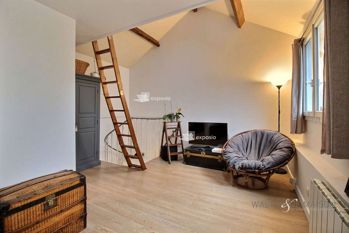 Maison à LA GARENNE-COLOMBES