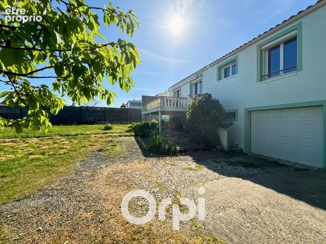 Maison familiale de 94 m² à Chantonnay - photo 12