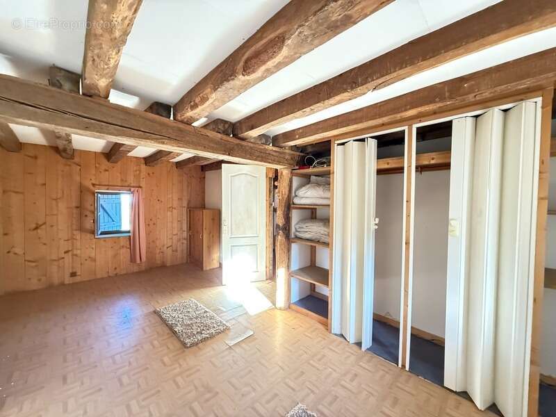 Maison à BUSSIERE-DUNOISE