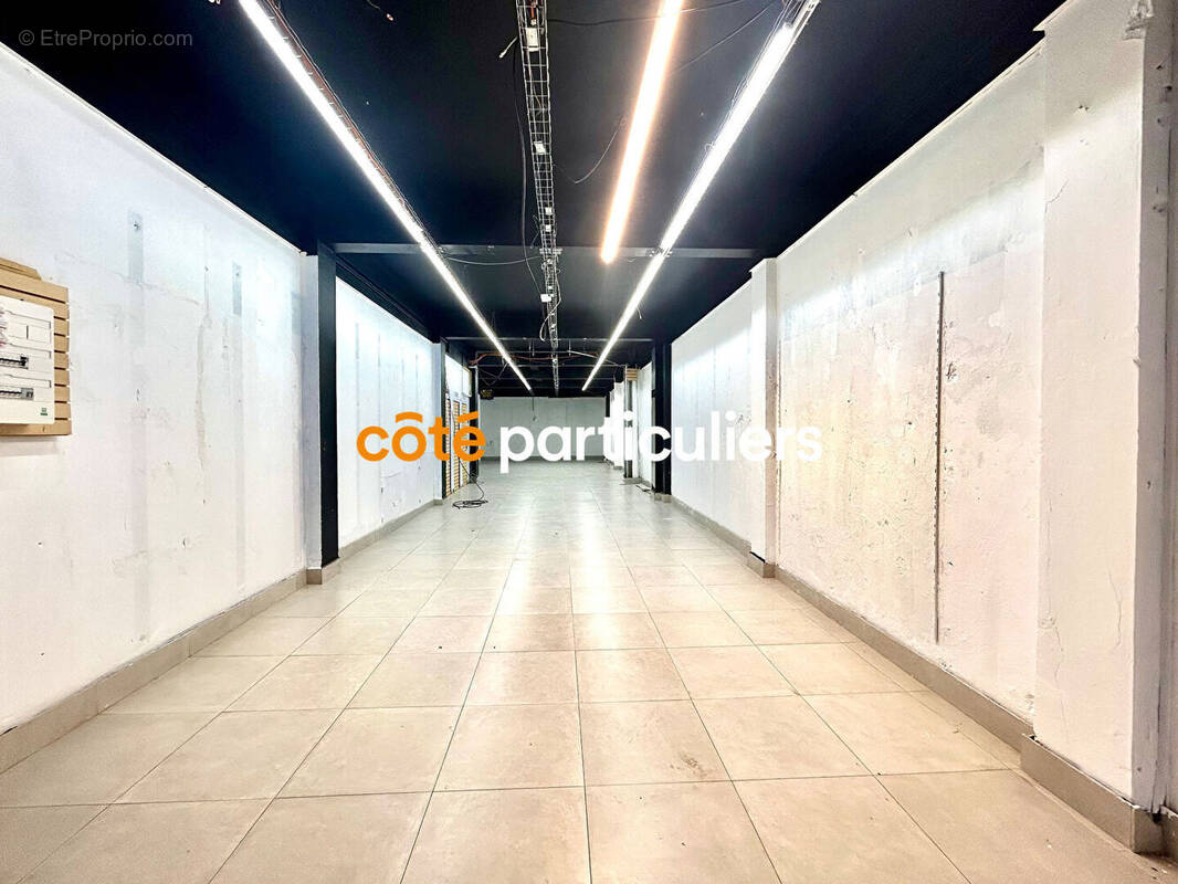 Commerce à POINTE-A-PITRE