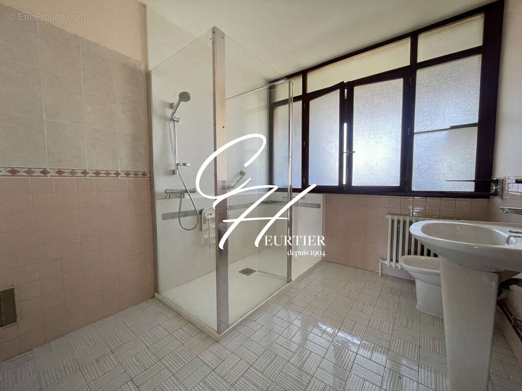 Appartement à ECHIROLLES